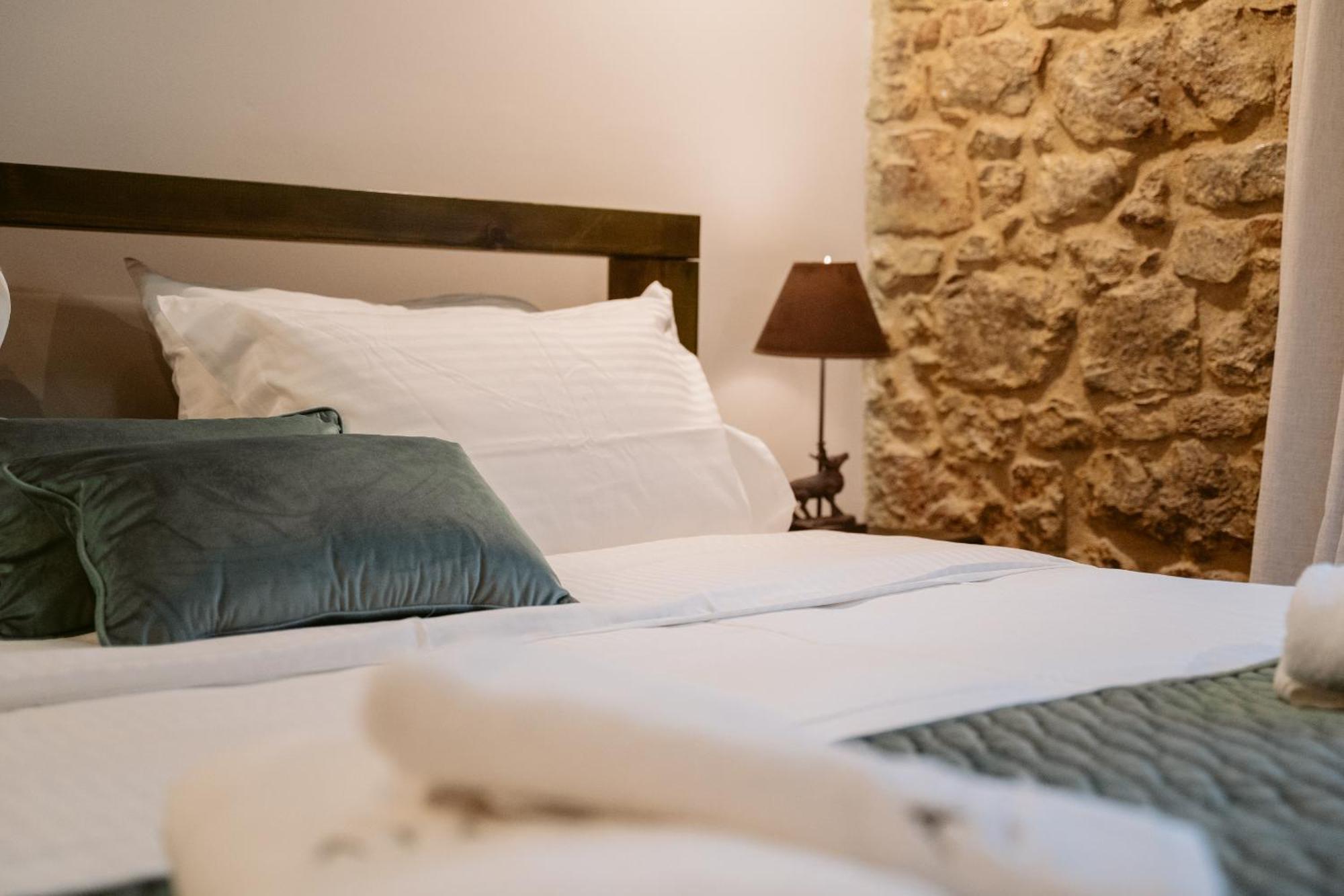 Afanos Guesthouse Arachova Buitenkant foto