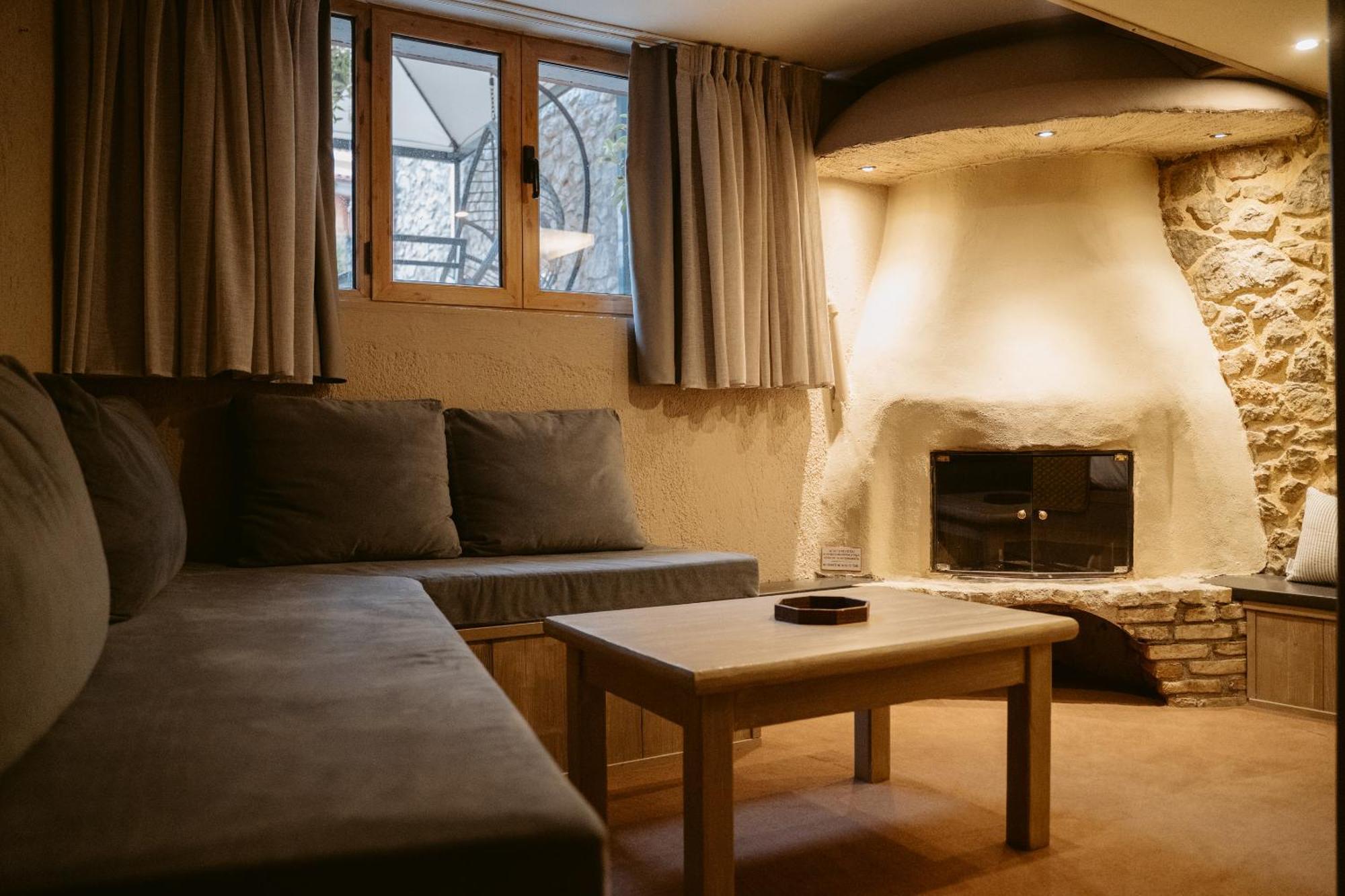 Afanos Guesthouse Arachova Kamer foto