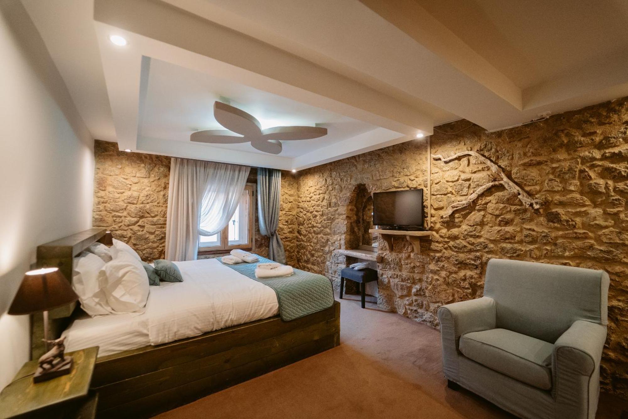 Afanos Guesthouse Arachova Kamer foto